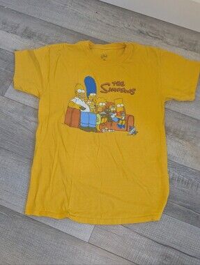 The Simpsons Yellow Couch Gag Graphic Tee Size M